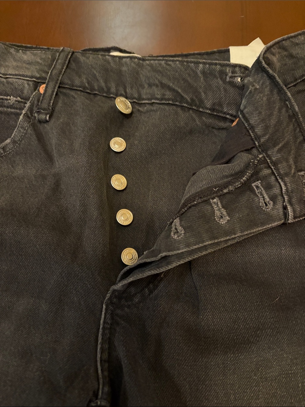 We The Free, boomerang Black Jean Shorts missing one top copper rivet. - Picture 7 of 15